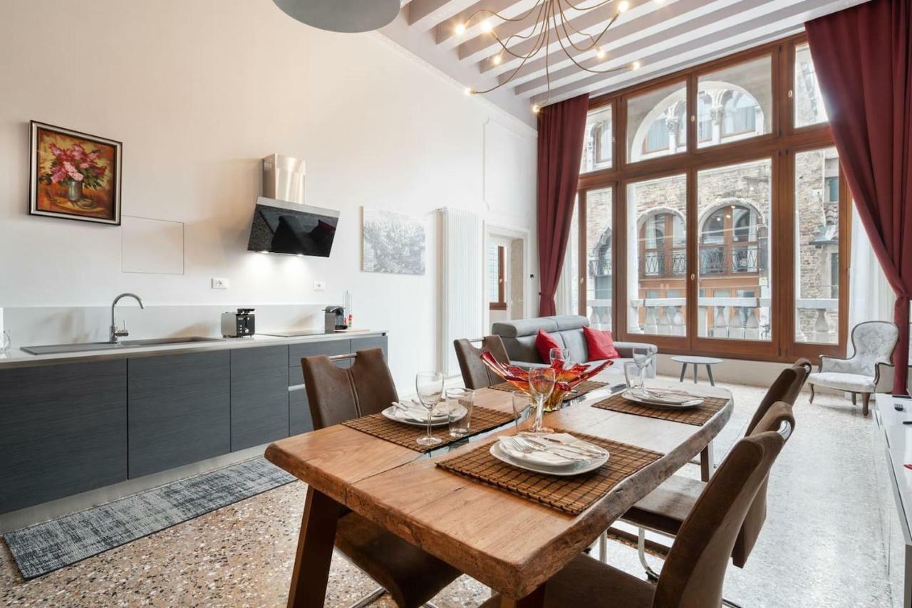 Apartment Ponte Raspi Canal View Benátky Exteriér fotografie